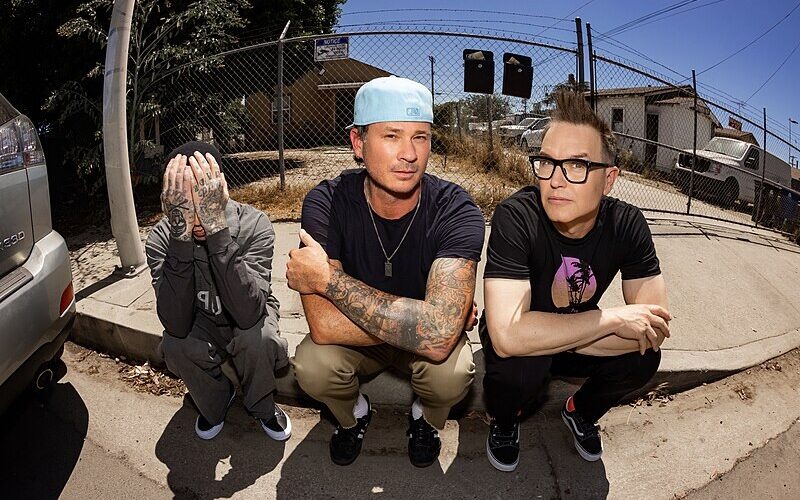 Blink-182 lança duas novas músicas